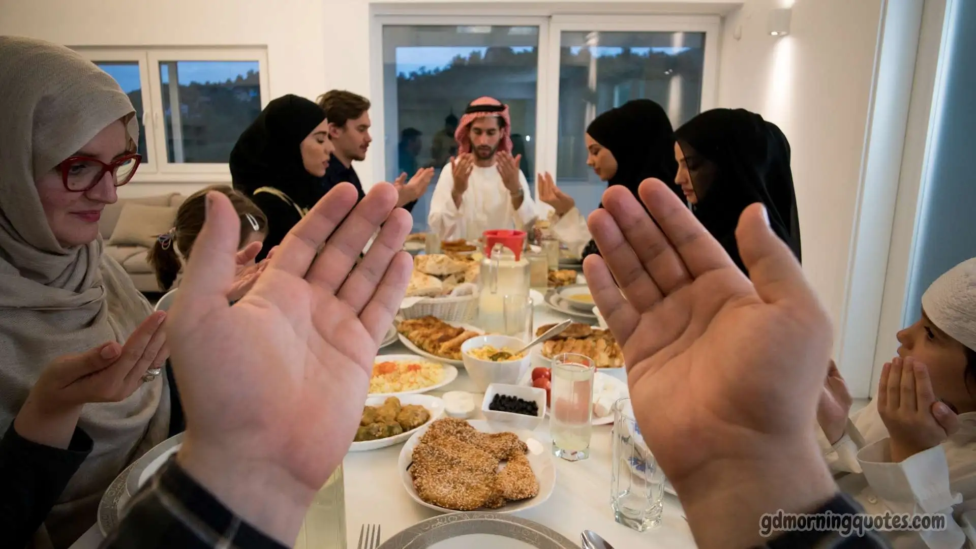 100+ Ramadan Iftar Good Evening Messages for Family & Friends (2026)